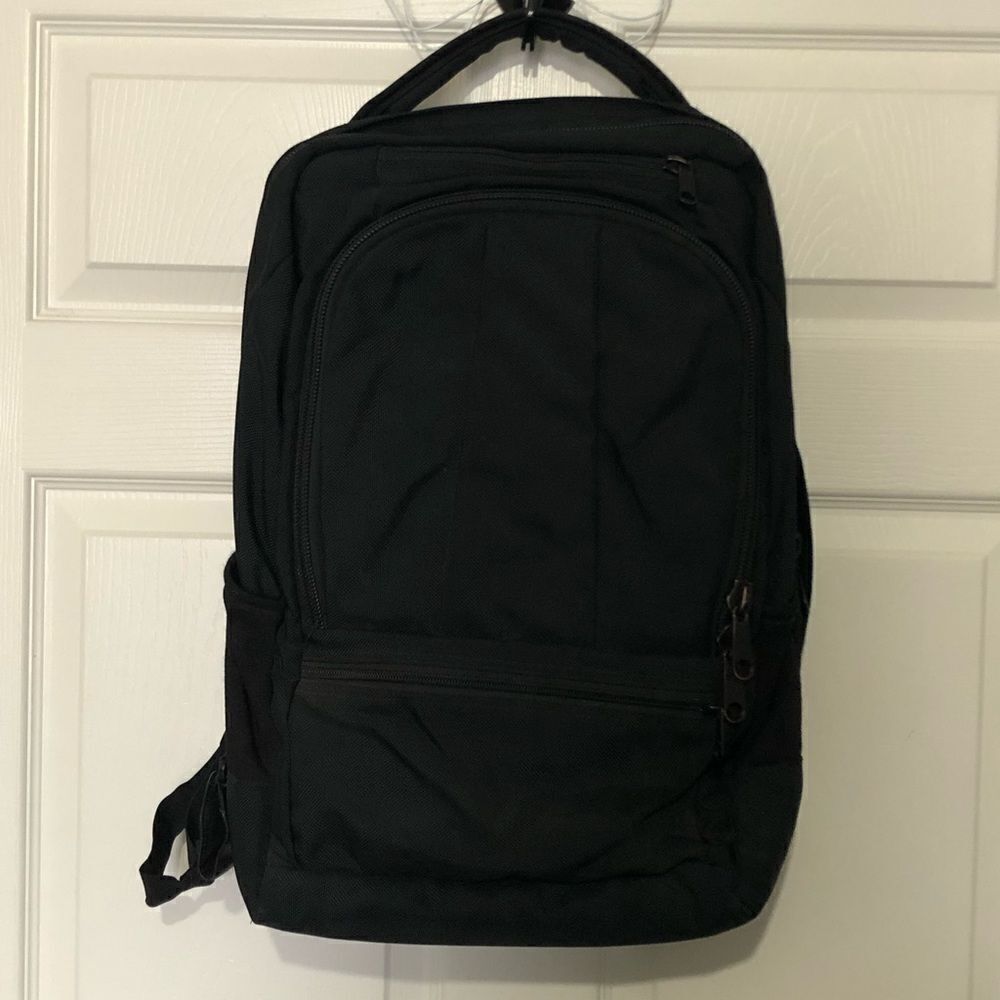 BRENTHAVEN Men’s Heavy Duty Black Backpack - Picture 4 of 7